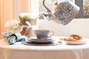 【おうちで優雅な紅茶時間】英国カフェ風アイテムおすすめ15選